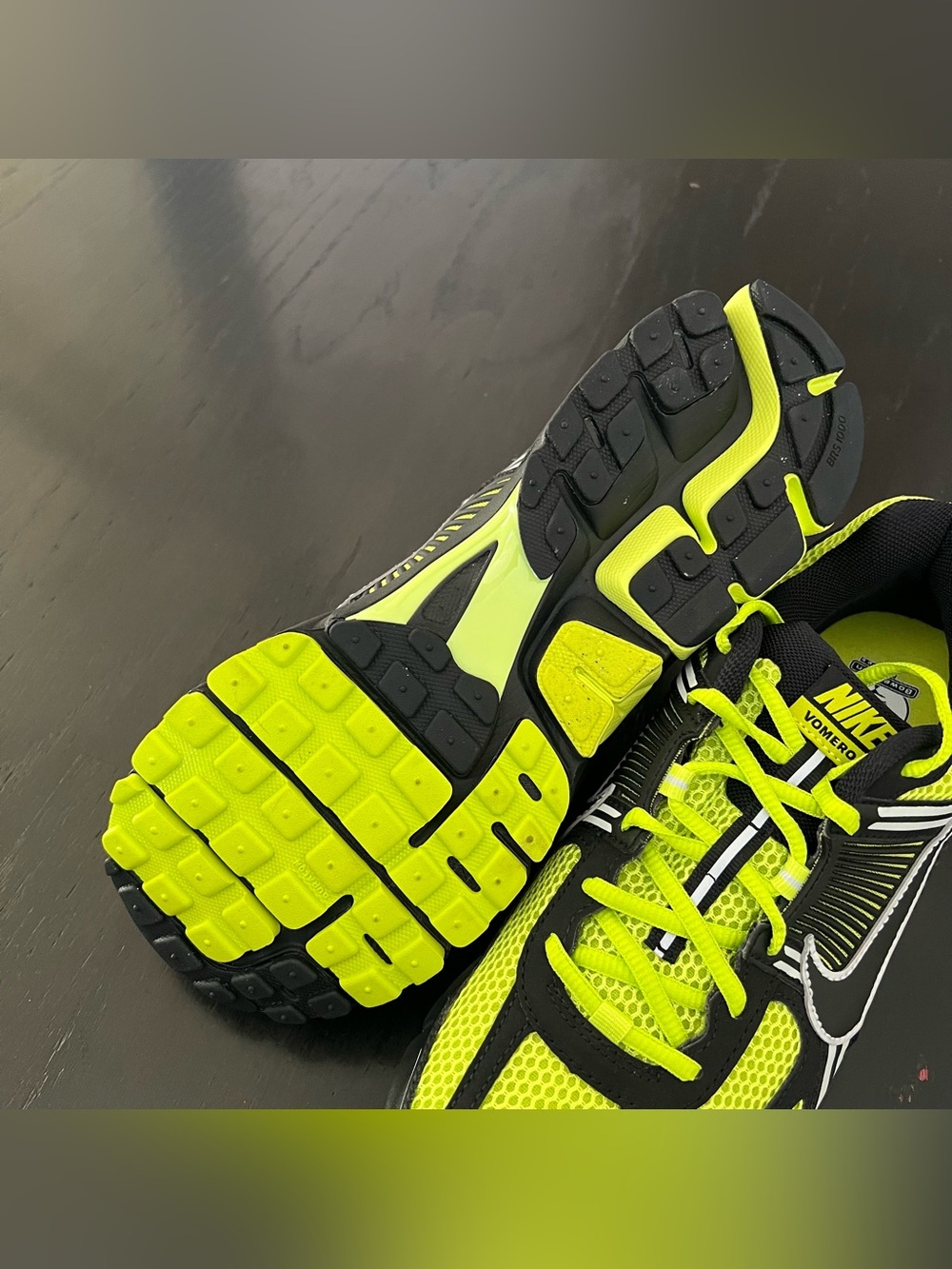 ✔️New✔️ NIKE Air Zoom Vomero 5 'Bright Cactus' - Picture 7 of 8